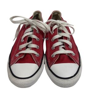 Converse Chuck Taylor All Stars Low Top Sneakers Youth Size 1 Red